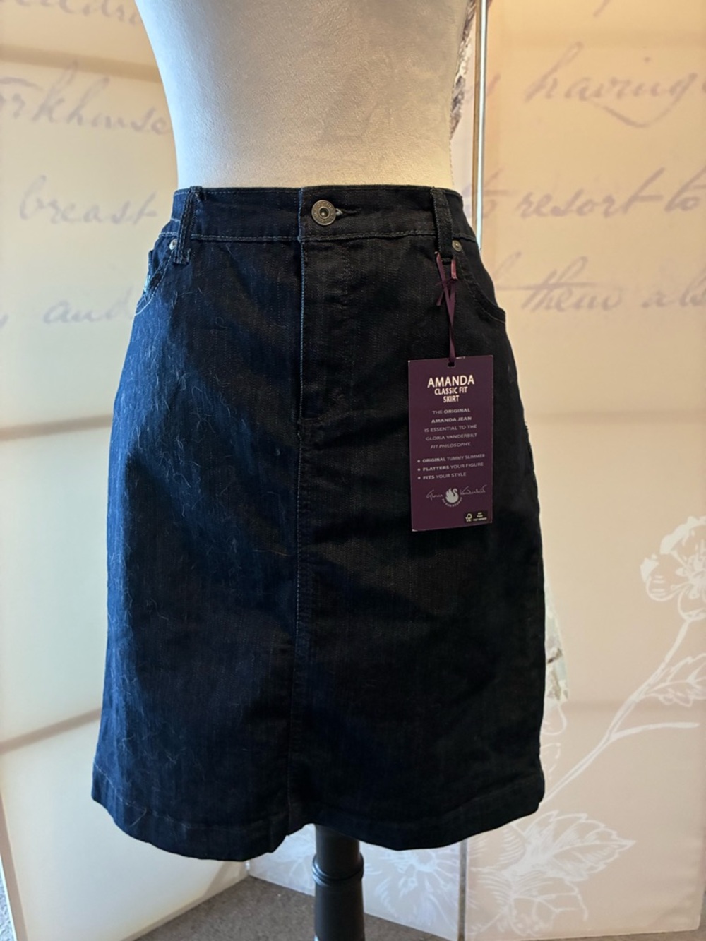 New Gloria Vanderbilt Dark Indigo Stretch Denim Skirt